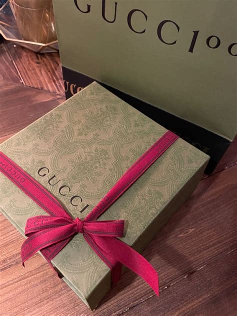 gucci gift wrapping paper|gucci complimentary gift wrapping.